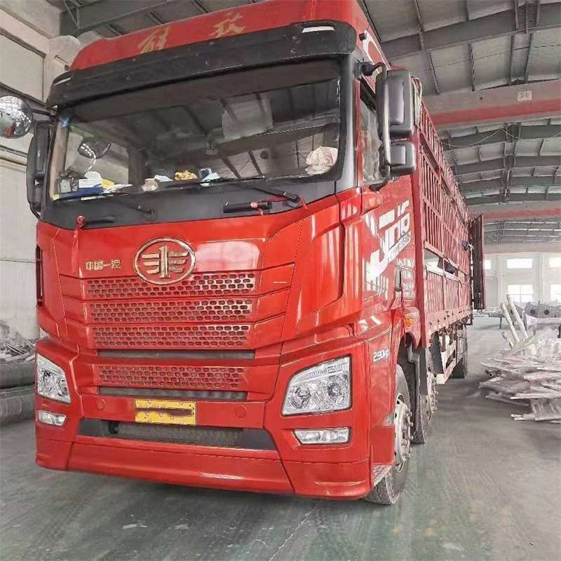 顺庆区石渠县进仓物流：专线直达的多元货运之旅